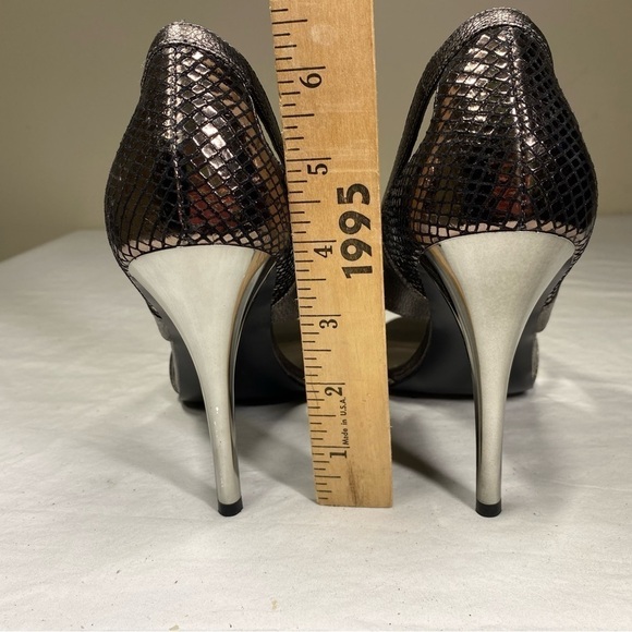 Guess Stiletto Animal Shoe 8 NWT - Picture 6 of 8
